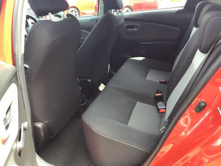 Red Toyota Yaris VVT-i Icon Tech 2018