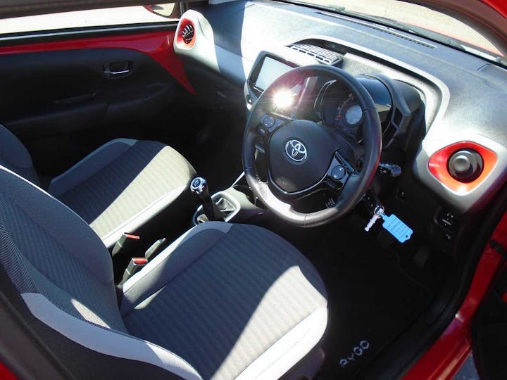 Red Toyota Aygo VVT-i X-plore 2018