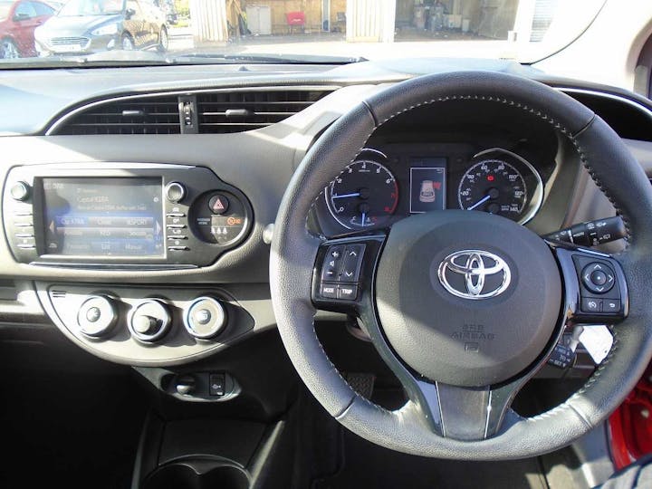 Red Toyota Yaris VVT-i Icon Tech 2019