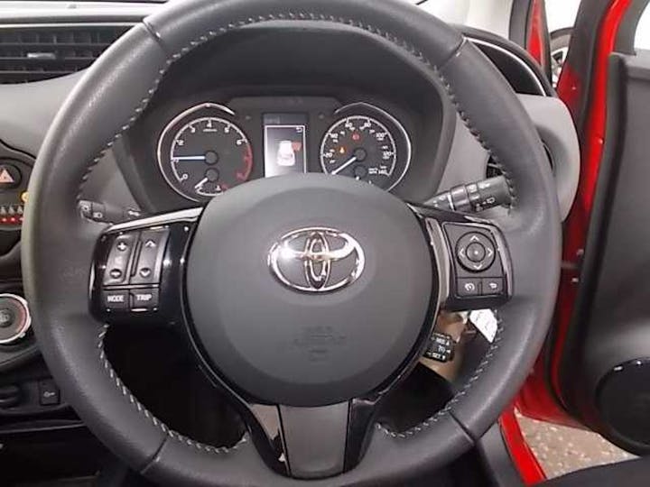 Red Toyota Yaris VVT-i Icon 2019